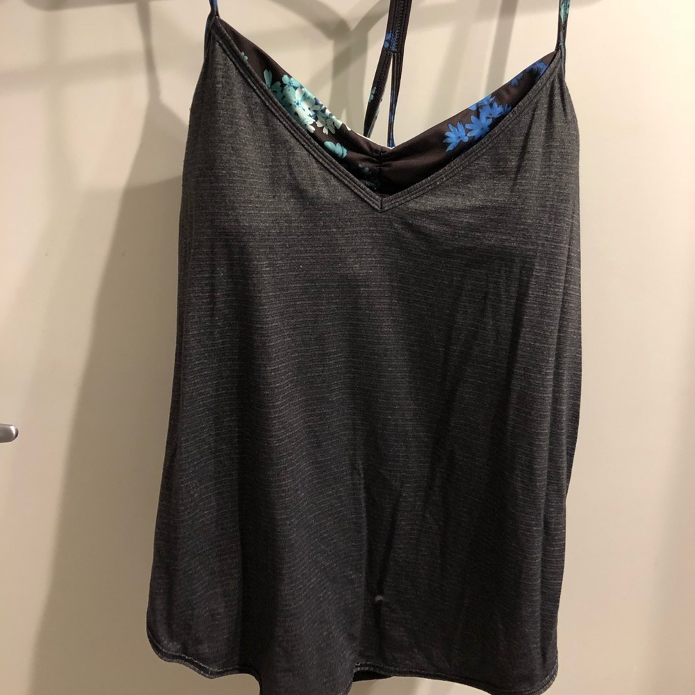 Lululemon tank with built in bra